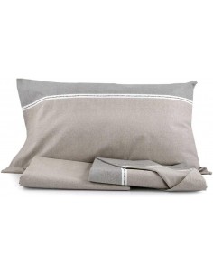 Completo letto matrimoniale...