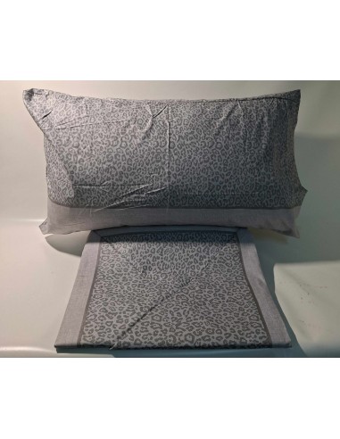 Completo letto matrimoniale...