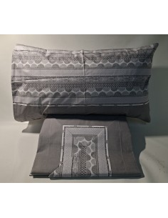 Completo letto matrimoniale...